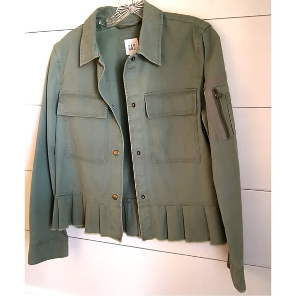 Gap Utility Jacket Women's Size XS  Green Frayed Pleated Peplum Hem Pockets Snap - Picture 12 of 15